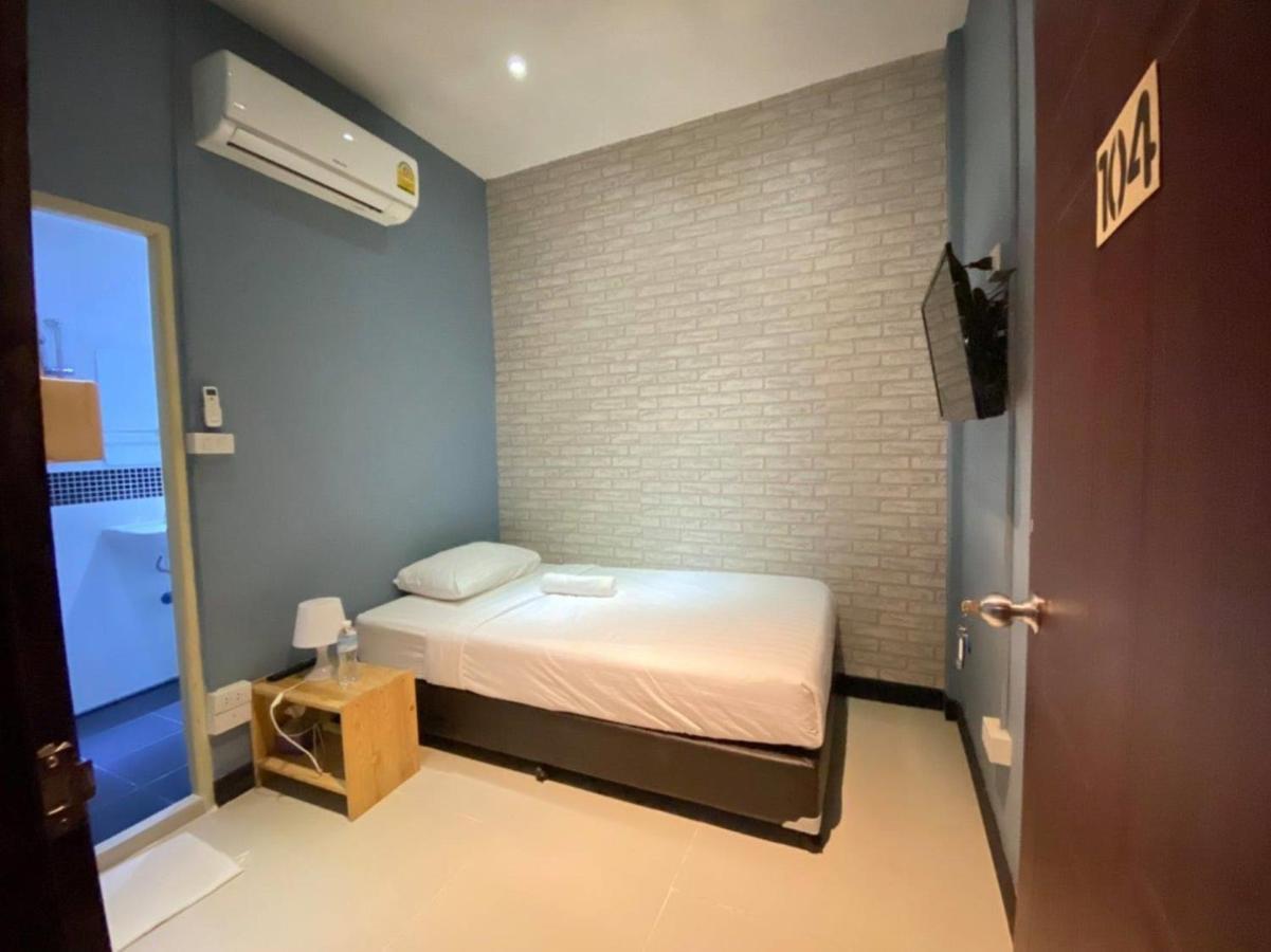 The Little Pig Sukhumvit Hotell Bangkok Eksteriør bilde