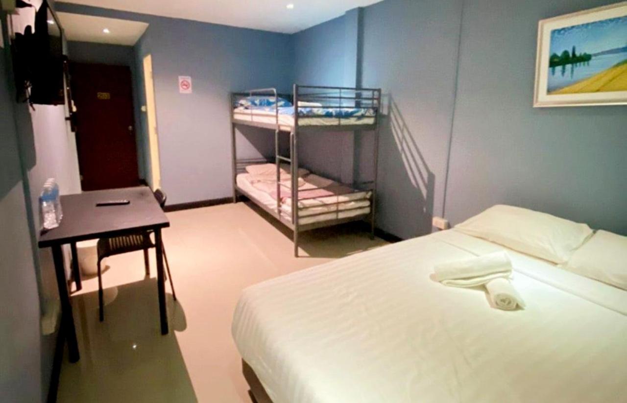 The Little Pig Sukhumvit Hotell Bangkok Eksteriør bilde