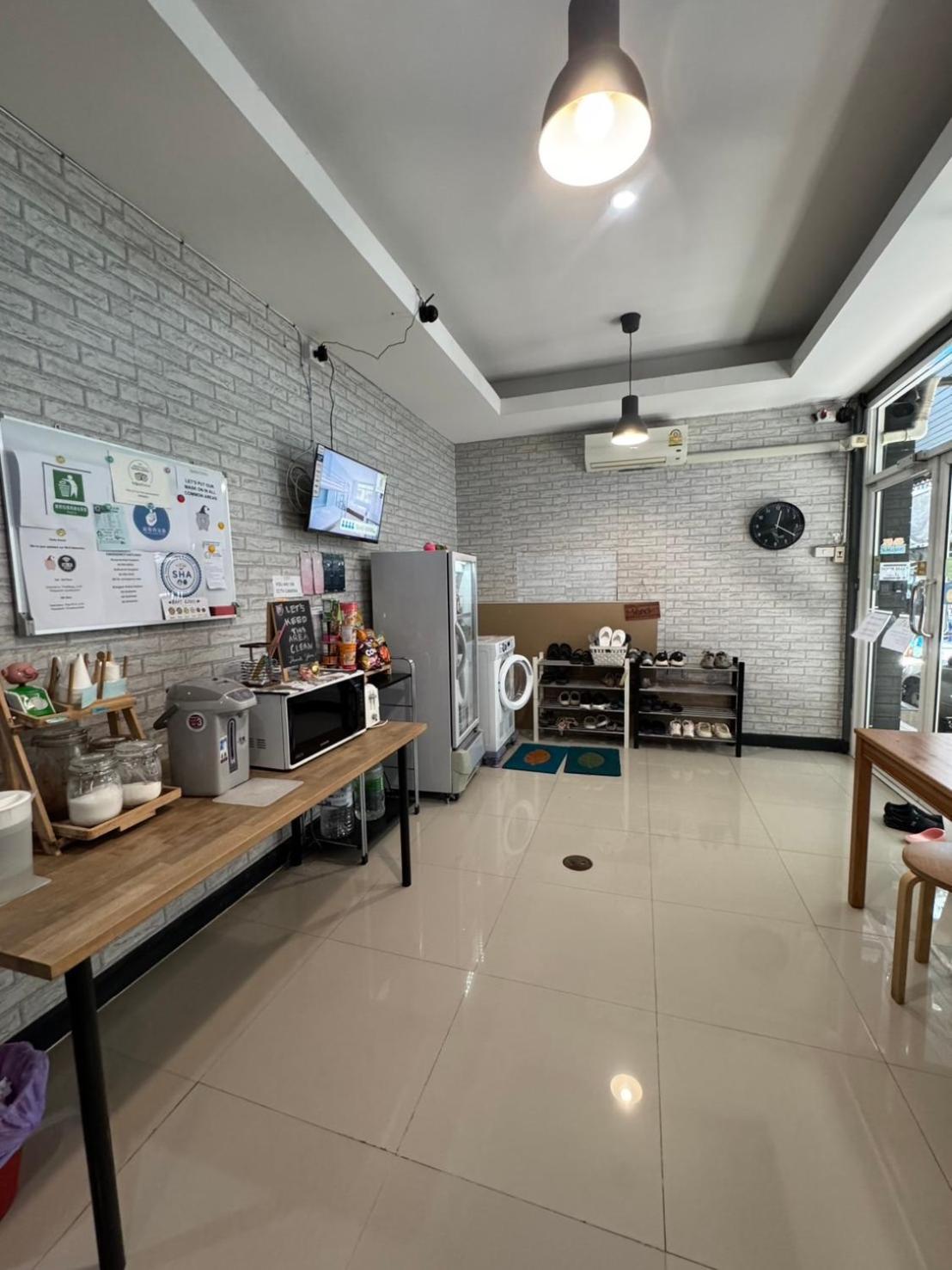 The Little Pig Sukhumvit Hotell Bangkok Eksteriør bilde