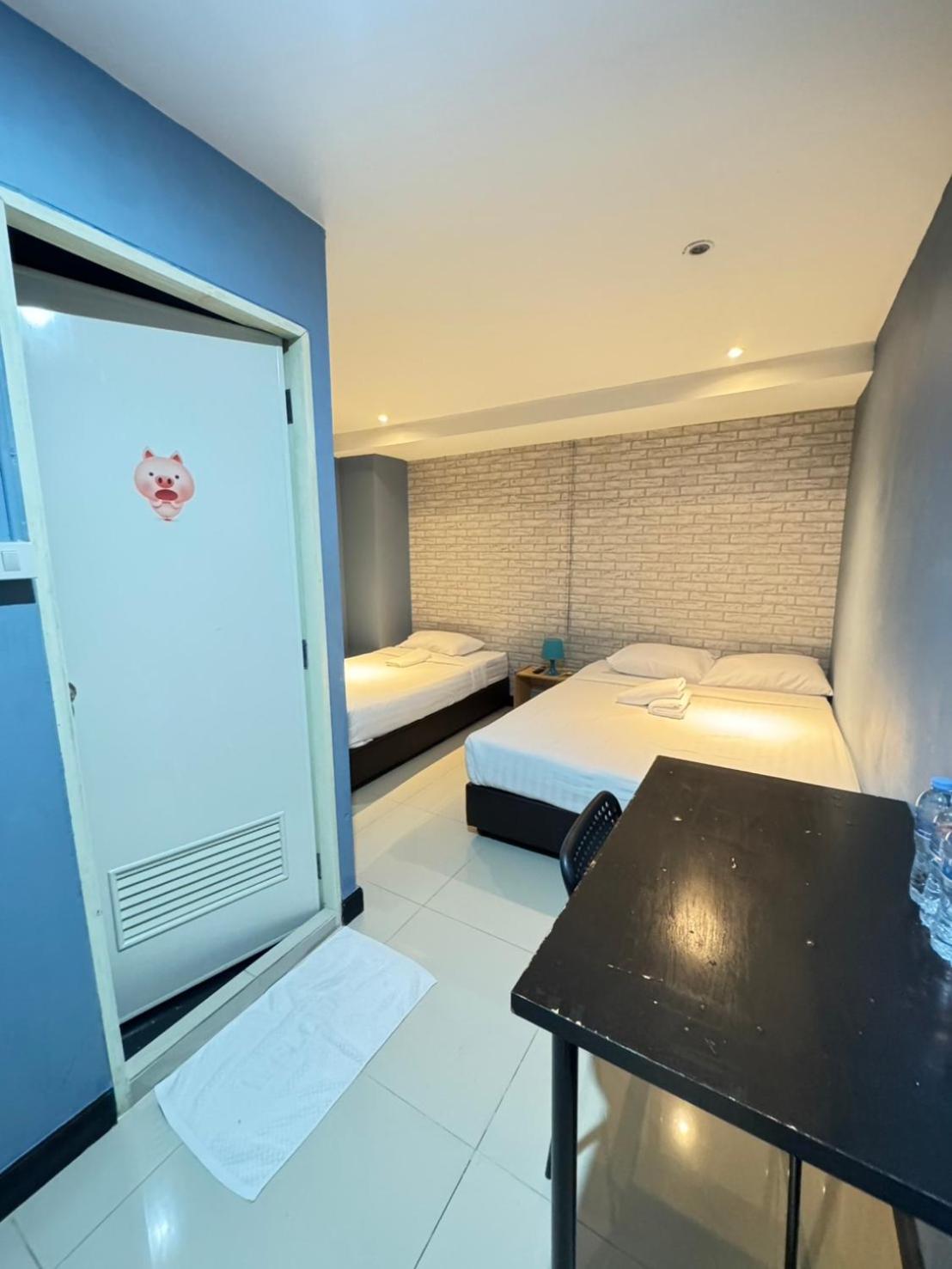 The Little Pig Sukhumvit Hotell Bangkok Eksteriør bilde